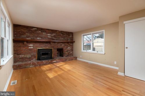 605 Washington Ave, West Deptford NJ  08096-3547 exterior