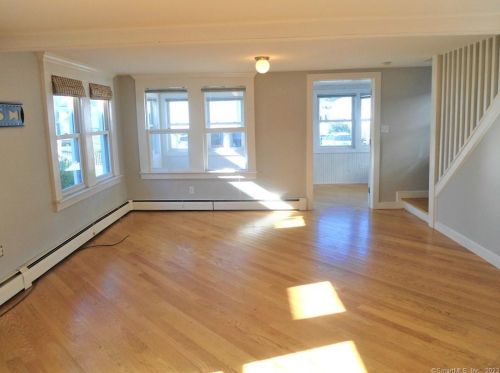 34 Milesfield Ave, Milford CT  06460-7338 exterior