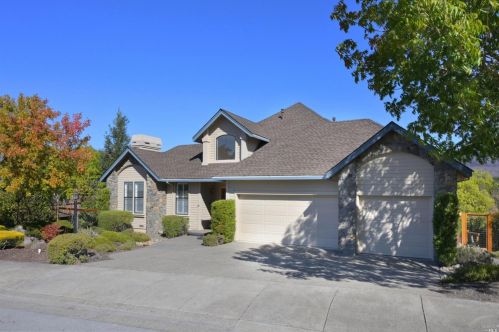 6269 Meadowstone Dr, Santa Rosa, CA 95409-5879