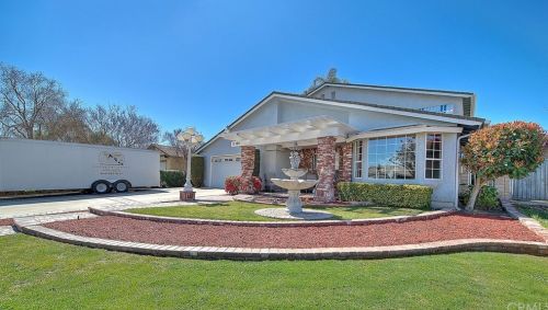 12386 Russell Ave, Chino, CA 91710-2314