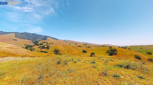 6901 Johnston Rd, Pleasanton CA  94588-9460 exterior