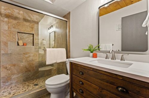 1016 Martis Lndg, Truckee CA  96161-4000 exterior