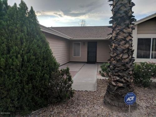 10201 Emily Dr, Tucson, AZ 85730-3133
