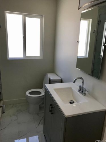 7650 Amestoy Ave, Van Nuys CA  91406-2109 exterior