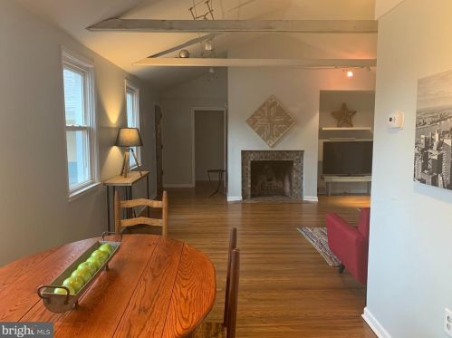 653 Gulph Rd, Norristown PA  19406-3704 exterior