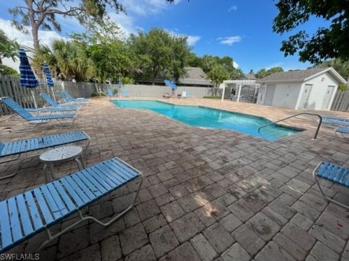 823 Meadowland Dr, Naples FL 34108-2542 exterior