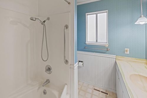 821 Cedar St, Del Monte Park CA  93950-4804 exterior