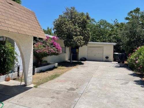 3039 Acacia Ave, San Bernardino, CA 92405-2703