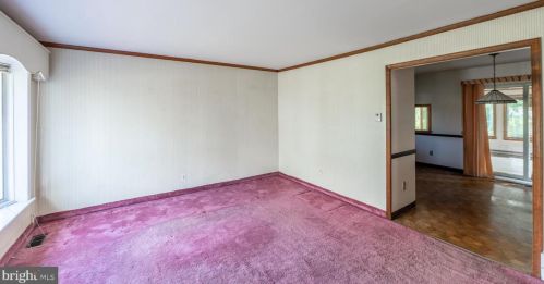 312 Spring Ln, Norristown, PA 19406-2028