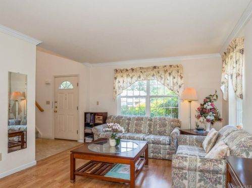 21 Sycamore Way, Poughkeepsie NY  12603-5684 exterior