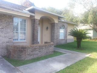 965 Wicketrun Dr, Brandon, FL 33510-2565