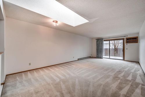 825 Cedar Ct, New Johannesburg, WI 54017-2240
