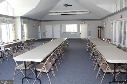 257 Chadwick Ct, Souderton PA  18964-2818 exterior