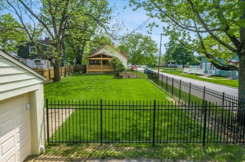 3296 Columbus St, Darbydale, OH 43123-2616