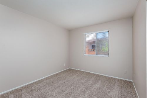 2209 Everett Dr, Phoenix AZ  85022-4109 exterior