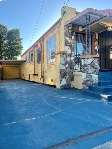 6035 Holway St, Oakland CA  94621-4137 exterior