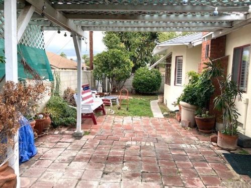 6741 Montclair Dr, Riverside CA  92504-1838 exterior