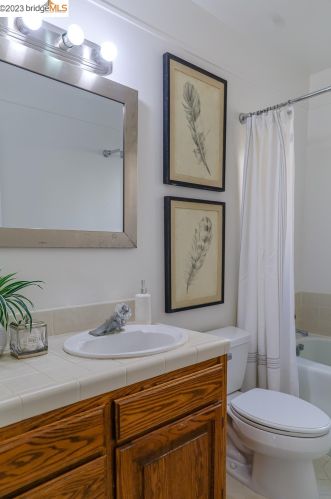 677 Briergate Way, Hayward CA  94544-7201 exterior