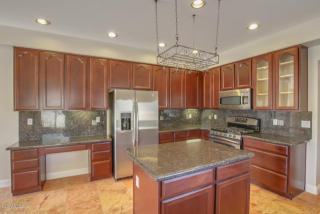 6678 Garnet Way, Chandler, AZ 85249-7258
