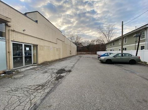 421-427 Freeport St, New Kensington PA  15068-6016 exterior