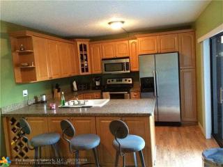 11930 11 Ct, Hollywood FL  33024 exterior