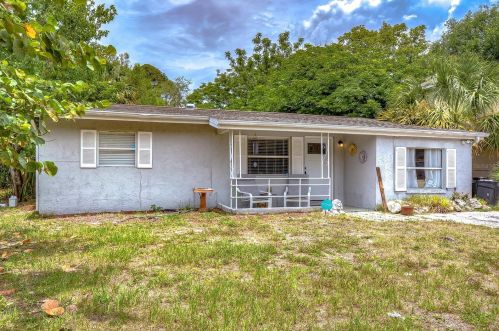 6151 Vermont Ave, New Port Richey, FL 34653-2549