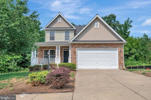 20 Lightning Maple Ln, Fredericksburg, VA 22405-2099