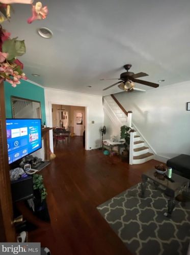 123 Wood St, Norristown, PA 19401-3309
