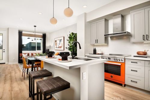4828 Long Beach Blvd, Long Beach, CA 90805-6934