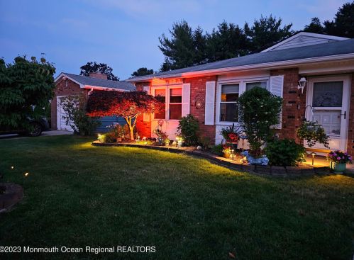 7 Carter Way, Bricktown, NJ 08723-7837