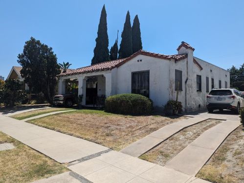 3639 Orange Ave, Long Beach, CA 90807-4213