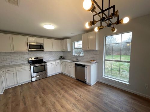 2140 Northshore Rd, Quinlan TX  75474-9024 exterior