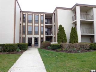 1422 Bradley Dr, Carlisle, PA 17013-1266