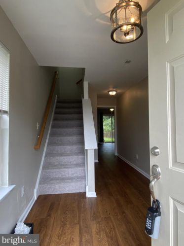 23 Shawn Ln, Bear, DE 19701-6334
