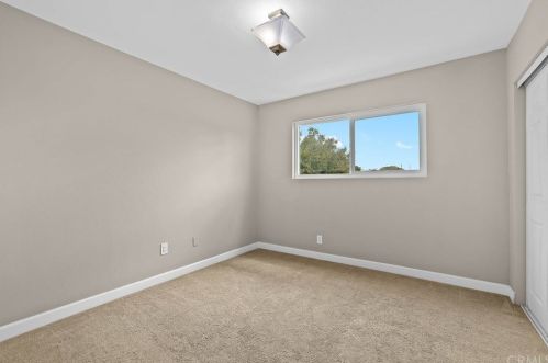 234 68th St, Long Beach CA  90805-1212 exterior