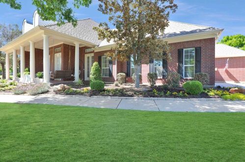 1904 Wickwood Ct, Argyle TX  76226-1523 exterior