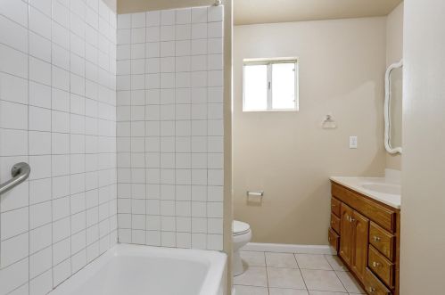 632 L St, Rio Linda CA  95673-3443 exterior