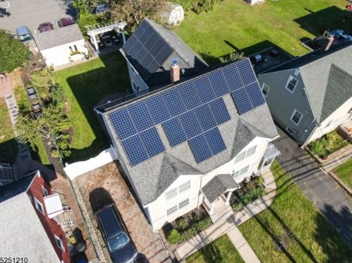 49 Myrtle St, Cranford NJ  07016-3456 exterior