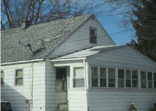 125 Marsden Rd, Syracuse, NY 13208-3312