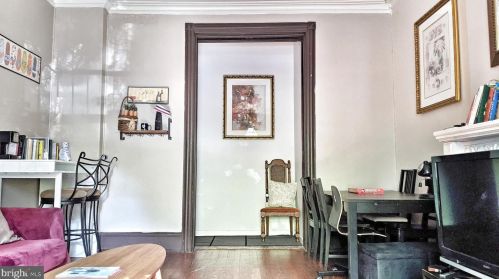 322 42 St, Philadelphia PA 19104-4062 exterior