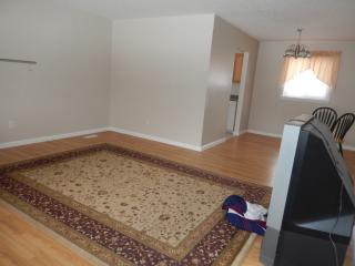 1525 Bonnie Rd, Macedonia, OH 44056-1405