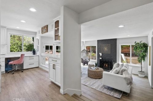 22112 Comanche Rd, El Toro CA  92630-3510 exterior