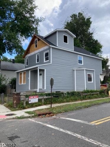 306 Park St, East Orange NJ  07017-1848 exterior