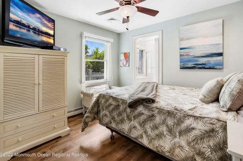 2003 Bay Blvd, Lavallette NJ  08735-2606 exterior