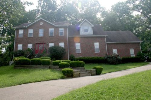 5040 Countryside Dr, Antioch, TN 37013-1830