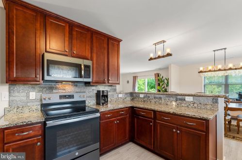 84 Cove Ln, Montross VA  22520-4026 exterior