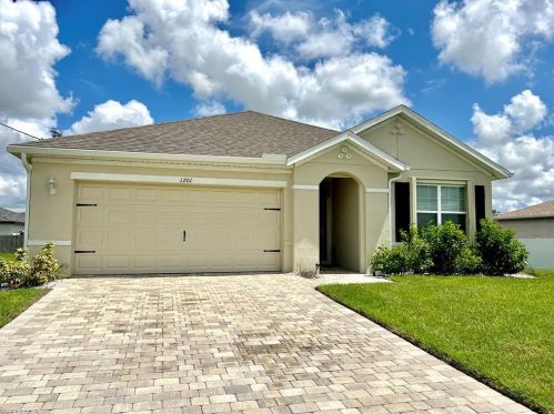 1201 13th Ter, Cape Coral, FL 33909-0014