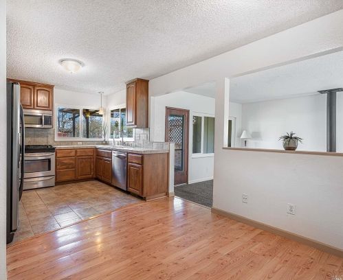 6530 Old Redwood Hwy, Santa Rosa CA  95403-1480 exterior