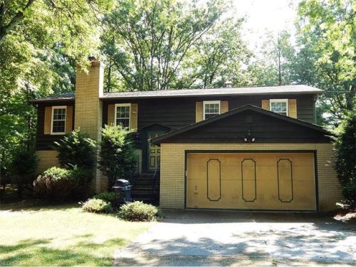 9251 Glenwood Trl, Cleveland, OH 44141-2503