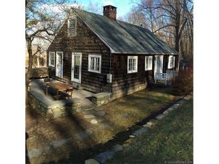 112 Knibloe Hill Rd, West Woods, CT 06069-2271